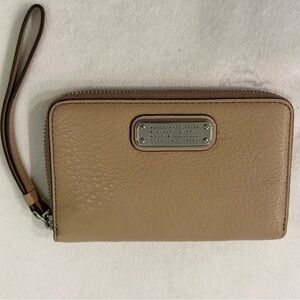 Marc By Marc Jacobs Cameo Nude Leather Zip Around Wallet Wristlet NWT